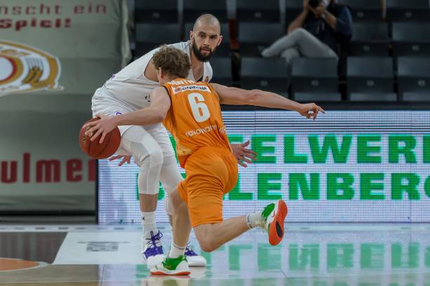 演员的何广 演员的何广